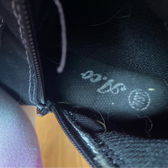 Baseball heels - Picture 3 of 3